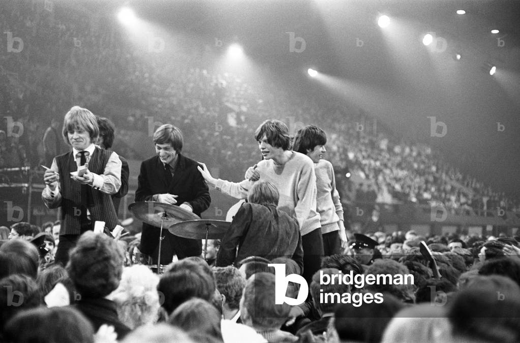 On 20 November 1964 The Glad Rag Ball, organised by London University took place at the Empire Pool, Wembley, London., 1964 (b/w photo)