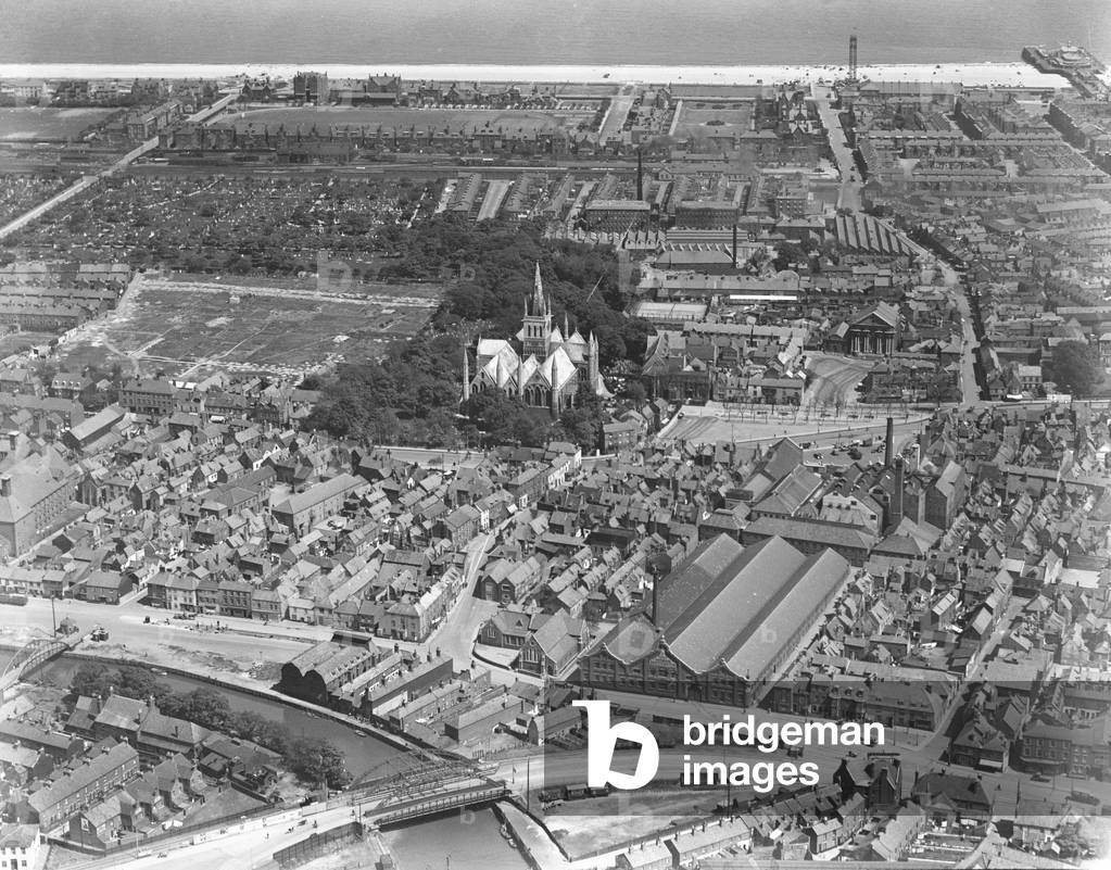 Aerial view of Great Yarmouth. Circa 1926.