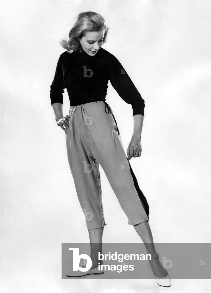 Reveille Fashions. Jayne Arnsby. March 1961 (b/w photo)