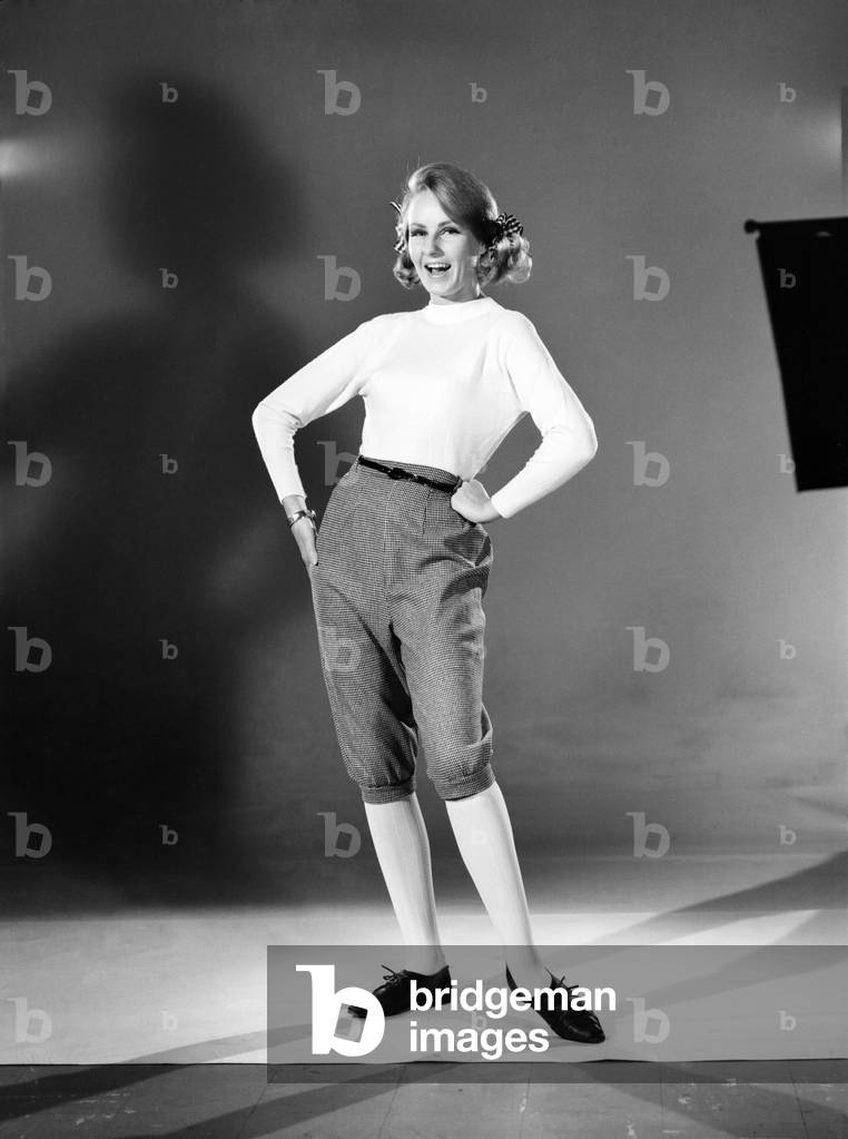 Clothing: Fashion: Woman wearing plus fours. Model: Marie Louise. January 1963 (b/w photo)