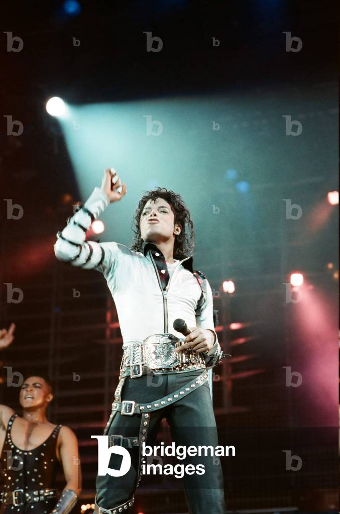 Michael Jackson in concert at Wembley, 15th July 1988 (photo)