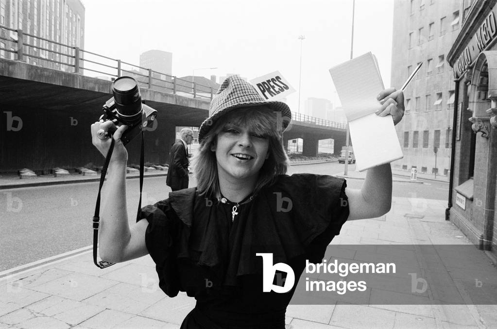 Pop star Toyah Willcox gets into the spirit of the occasion when attending a Birmingham Press Club lunch in her honour. 4th August 1982.