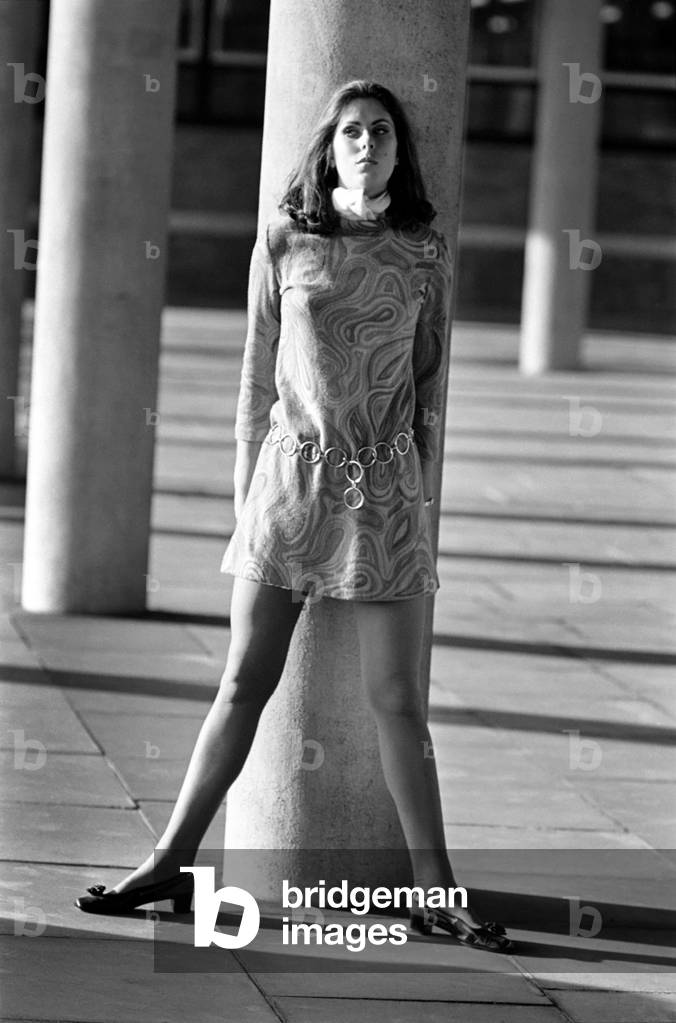 Actress Anne Irving posing for pictures, November 1969