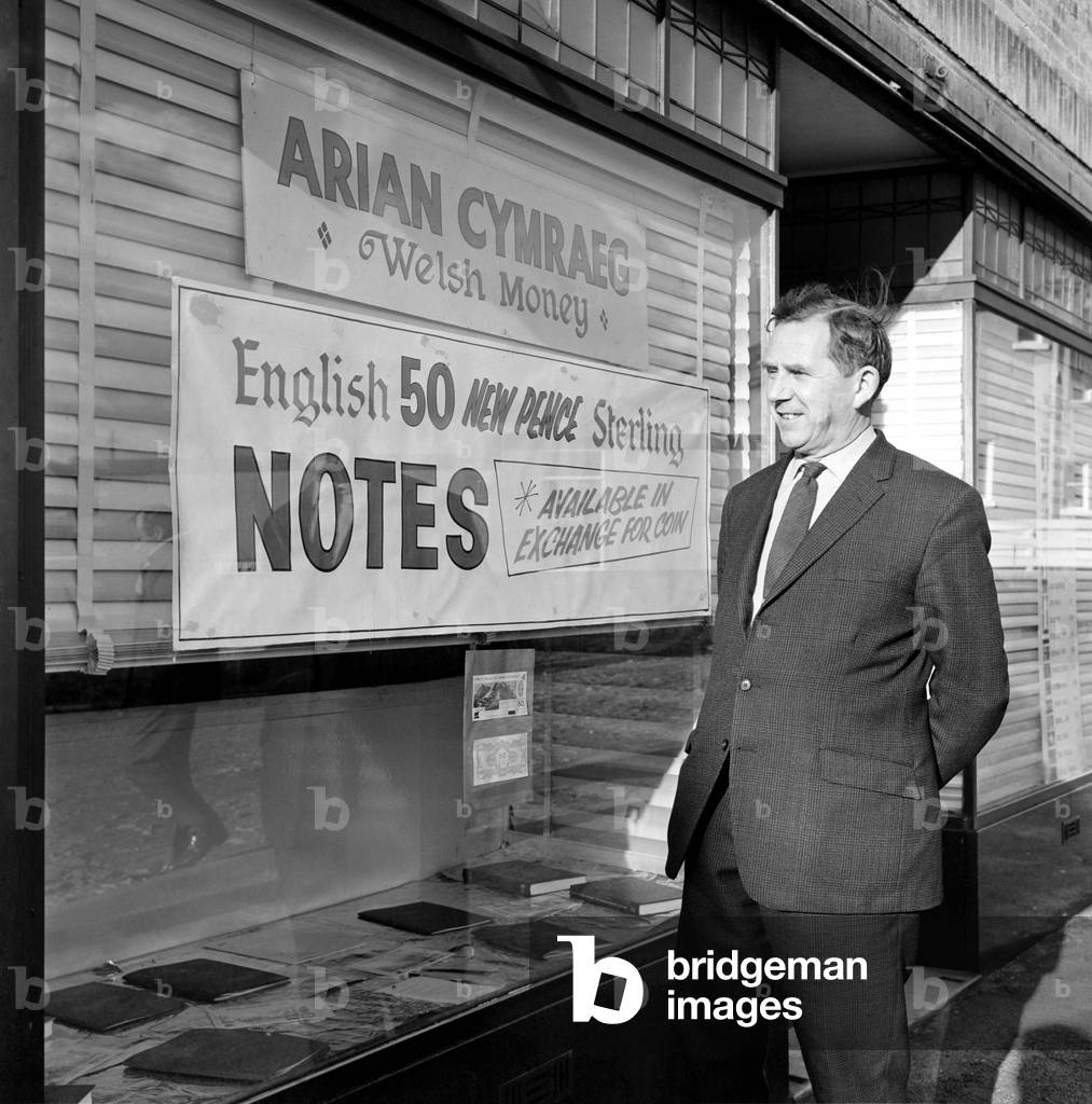 Finance: Money. The private mint of Richard Williams was turning out thousands of ten shilling notes yesterday (Fri). And in the front window of a former Co-op shop at Deganwy, North Wales, where the notes are printed, a notice proclaimed: 