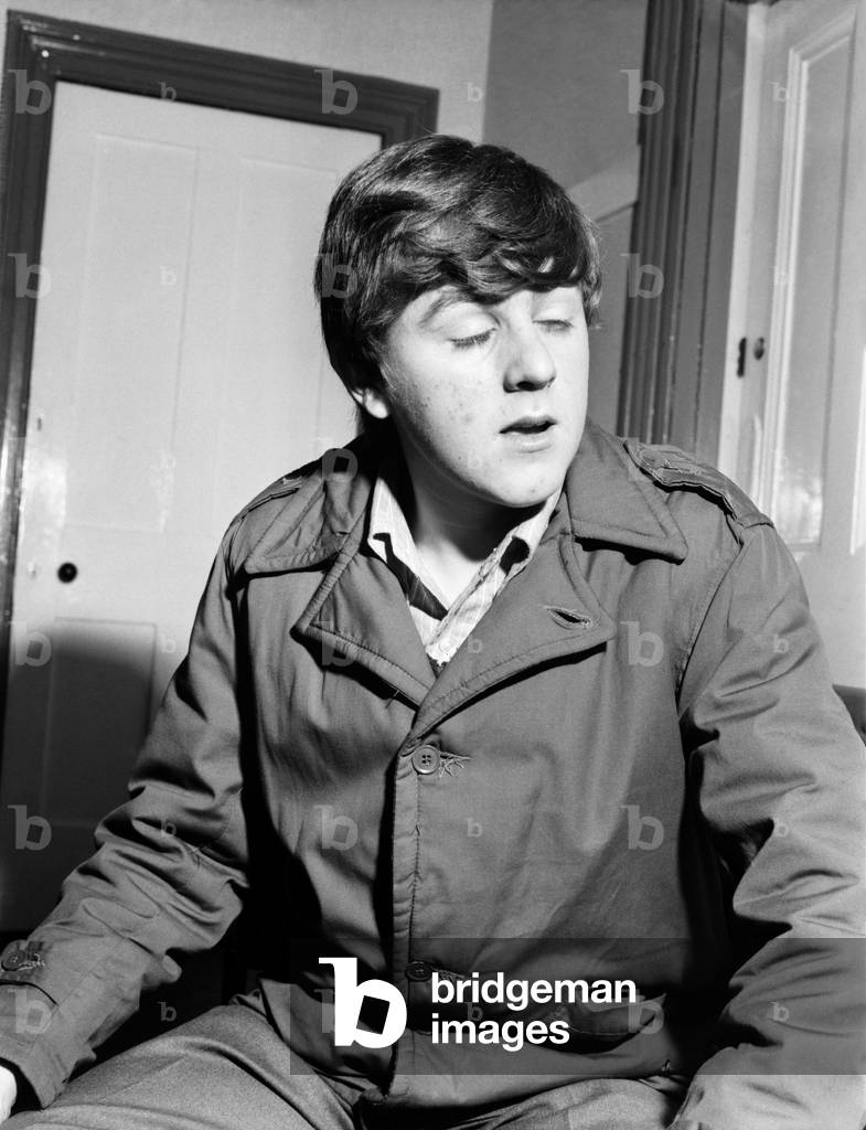 Portraits of teenagers. Boys and girls. December 1969