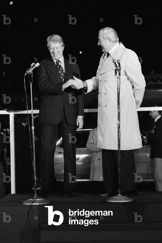 President Jimmy Carter May 1977 arrives at London Airport where he is meet by James Callaghan