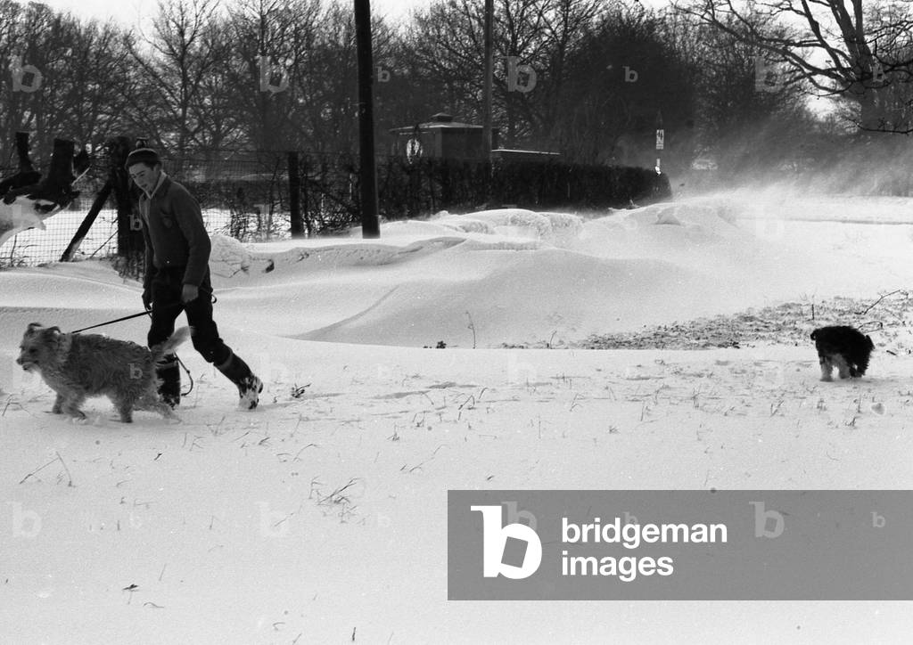 Snow on Styvechale Common, Coventry. 3rd January 1963 (b/w photo)
