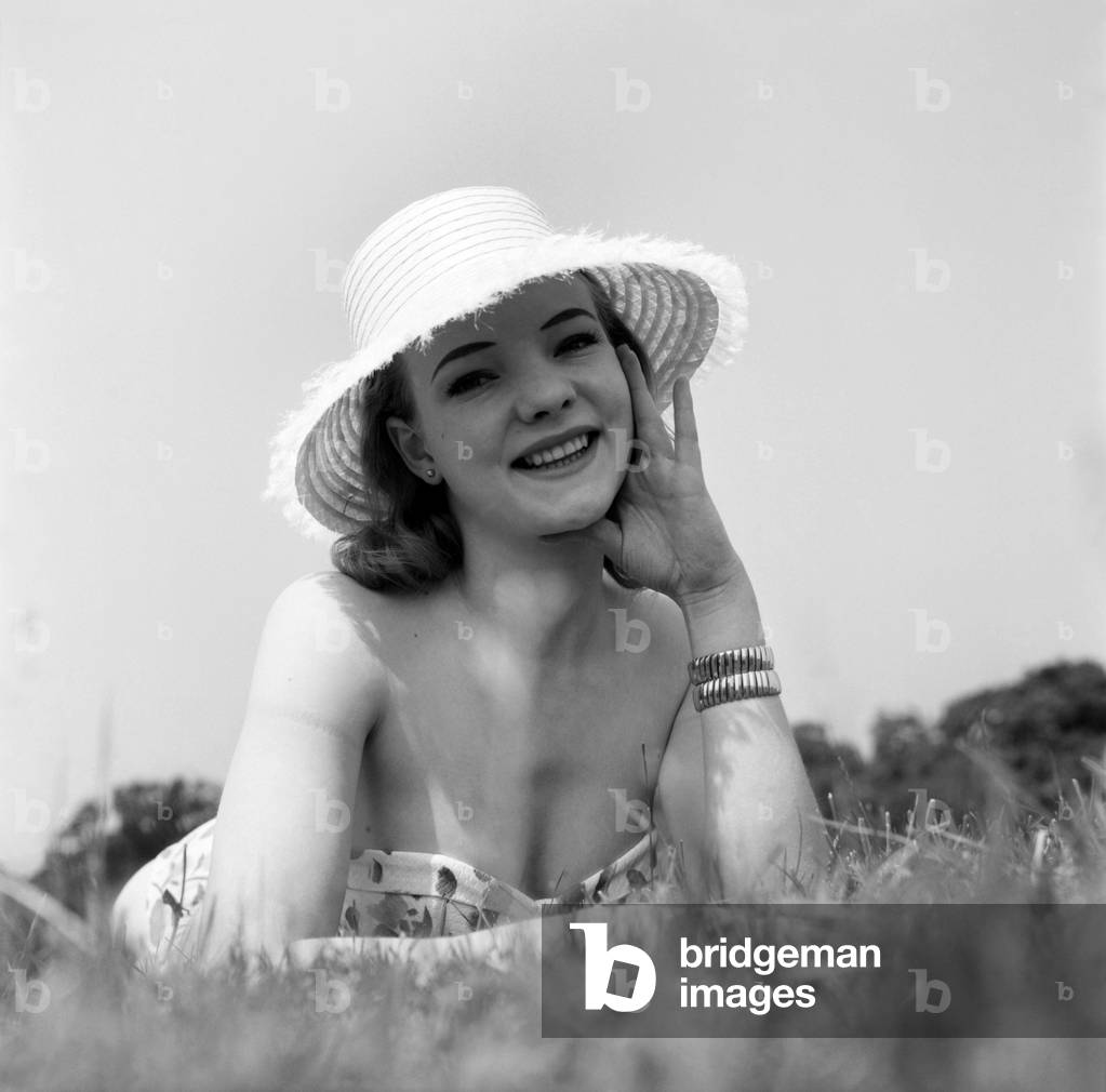 Glamour girl Val Hollman, January 1960