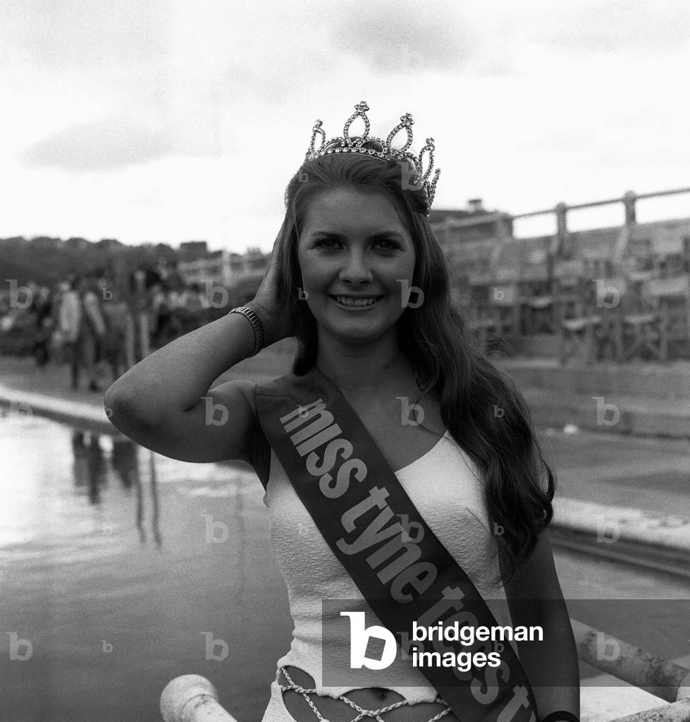 The Miss Tyne Tees Television beauty contest at Tynemouth Open Air Swimming Pool, 24 July 1971 (b/w photo)