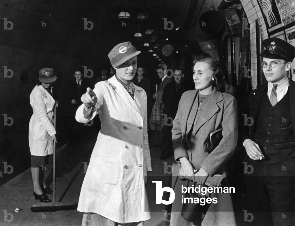 Underground women porters at work at St. Pauls Station. September 1940