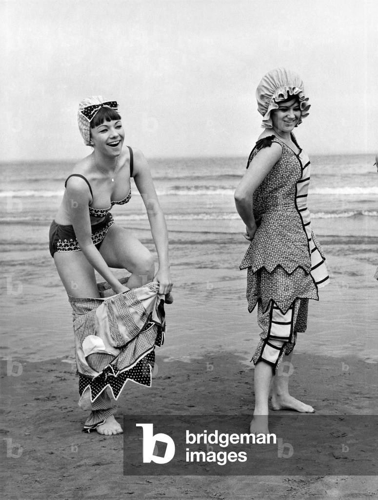 Clothing beach old. Old time beauties. So this is what grandma used to look like on the beach, July 1965 (photo)