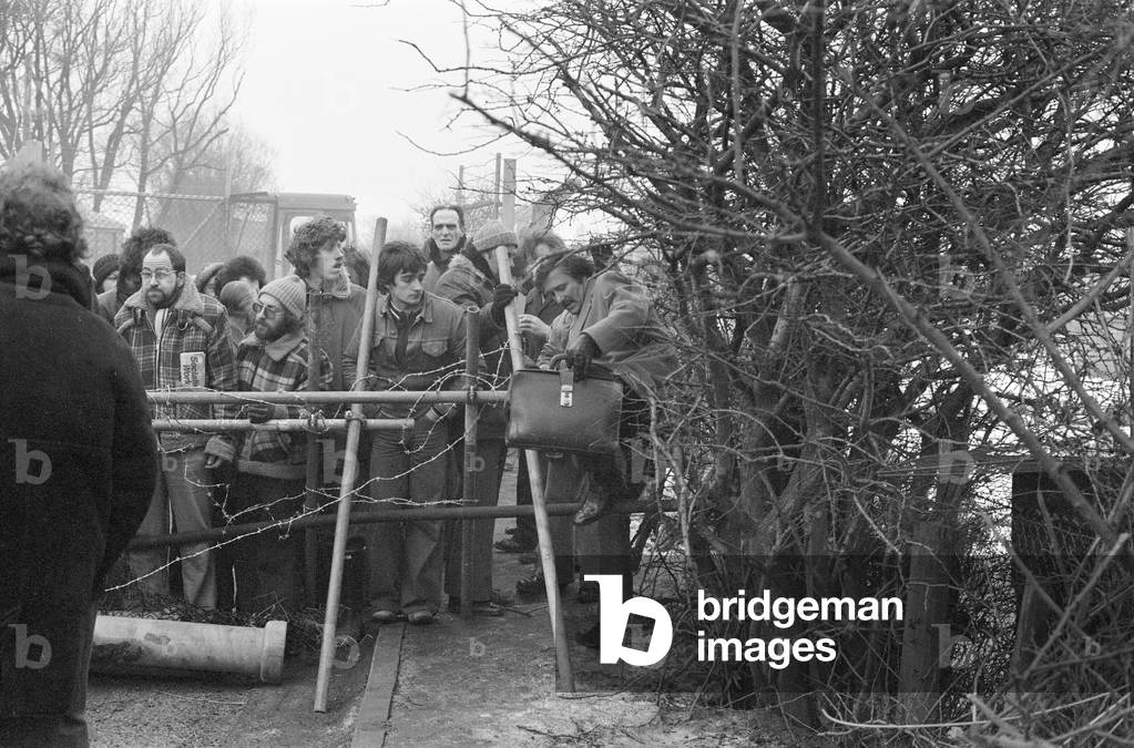 British Leyland Strike, Picket Scenes, Longbridge, Birmingham, 9th February 1979.
