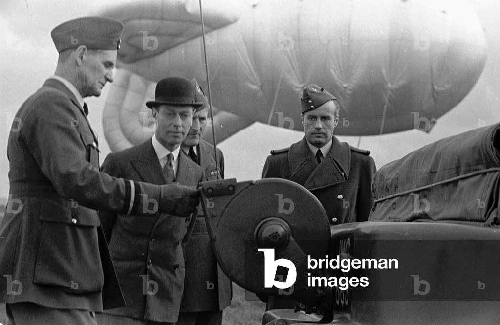 Royal Party at Hook. Balloon barrage with The King and Queen and Prime Minister Neville Chamberlain in attendance.
April 1939
