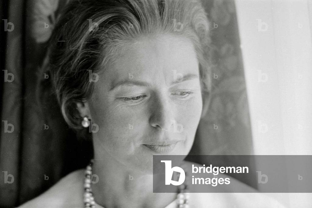 Ingrid Bergman portrait May 1964 (b/w photo)