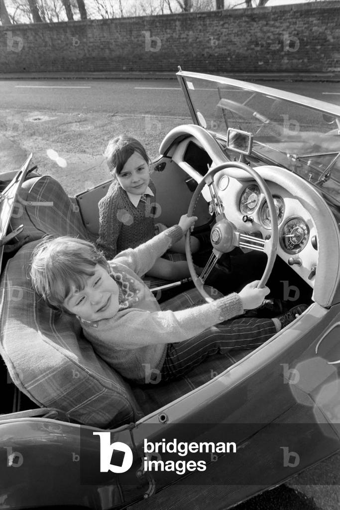 Children with Vintage Cars, Austin and M.G, 22nd January 1975