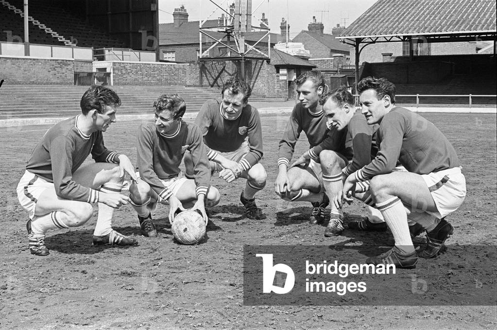 Leicester City team training at Filbert Street. Left to right: Colin Appleton, David Gibson, Ken Keyworth, Graham Cross, Michael Stringfellow and Howard Riley. 23rd April 1963 (photo)