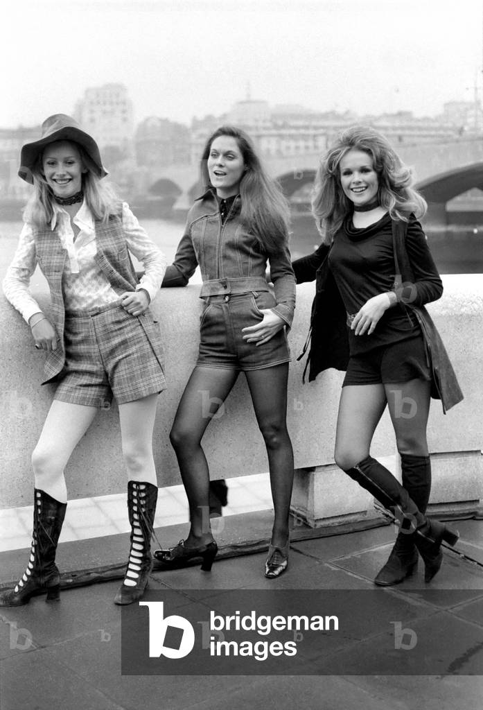 1970's Fashion: Shorts. January 1971