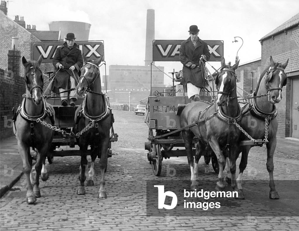 Draymen and their horses from the Vaux Brewery in Sunderland in 1964 (b/w photo)