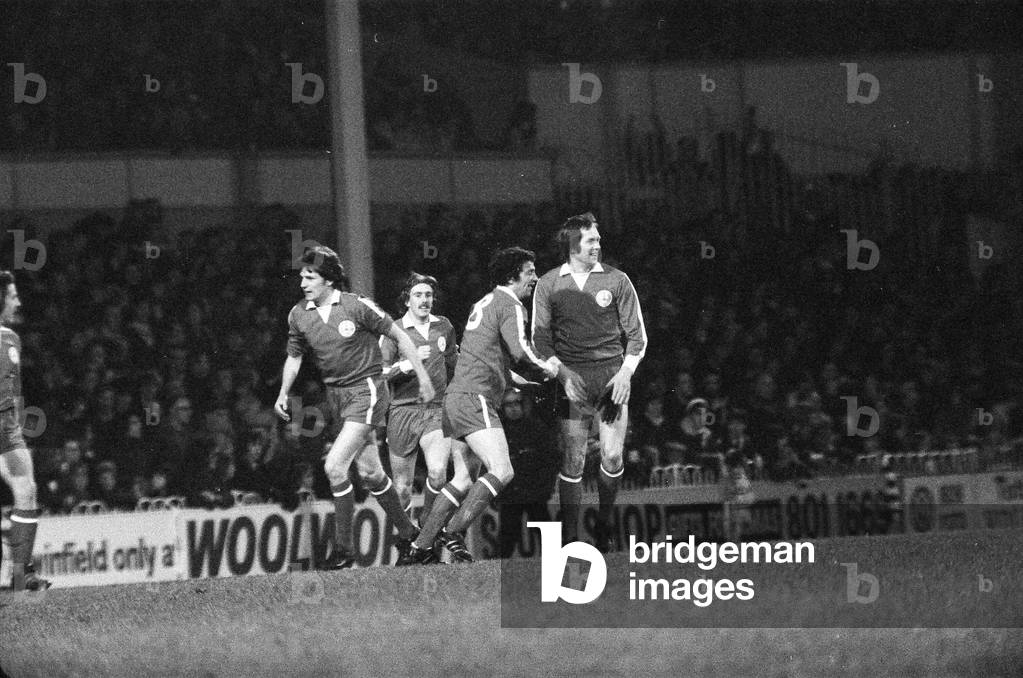 Tottenham Hotspur v Doncaster Rovers league cup quarter final match at White Hart Lane December 1975. Final score:Tottenham Hotspur 7-2 Doncaster Rovers (photo)