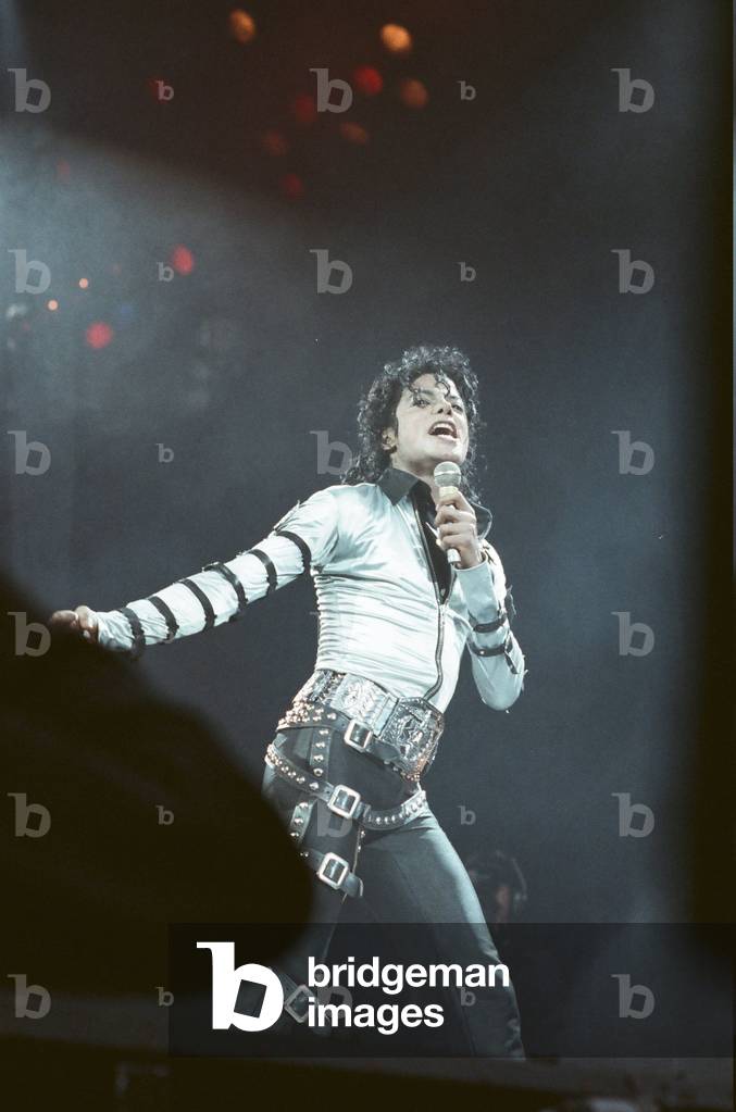 Michael Jackson in concert at Wembley 16th July 1988 (photo)