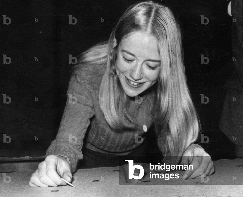Northern Junior Tiddledywinks Championships. Kathy Ormerod aged 17, 2nd January 1970 (b/w photo)