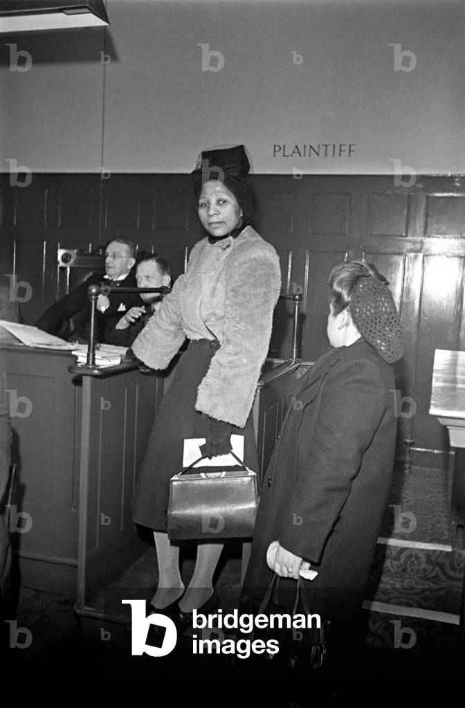 African Princess Alexandria Dinizulu, Rent Tribunal. February 1947 O6734-001