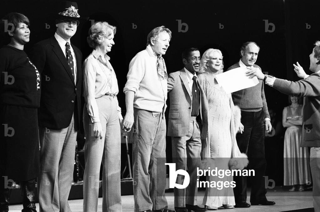 Performers on stage at the Royal Variety Show Rehearsal at the Palladium. On stage are, Aretha Franklin, Larry Hagman, Danny Kaye, Sammy Davis Jr. London, 17th November 1980 (b/w photo)