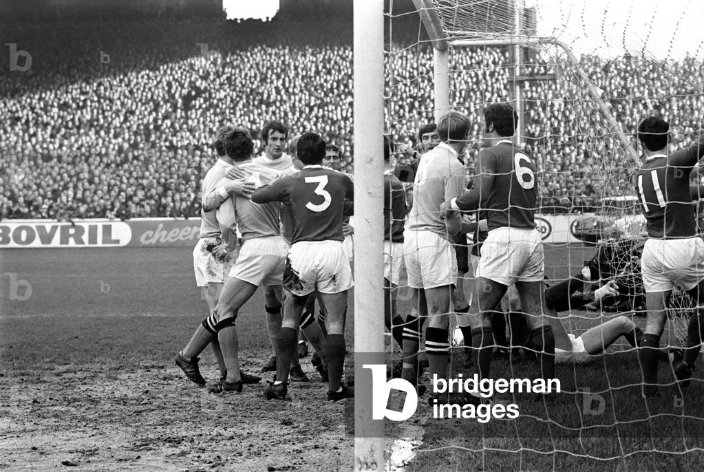 Manchester City 4 v. Manchester United 0. The referee sorts out trouble in United goalmouth with Stepney on the ground. November 1969 (photo)