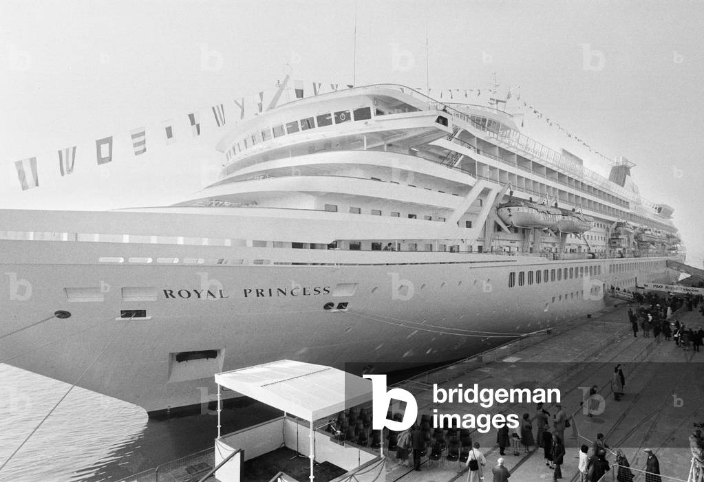 Launching of the ¿125 million P&O liner Royal Princess by Princess Diana at Southampton. 15th November 1984 (b/w photo)