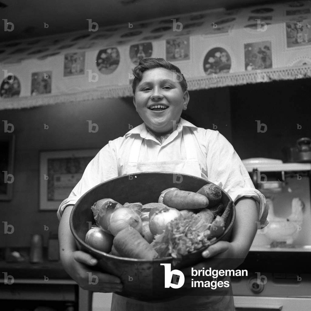 Bowl of Plenty John Harper pupil cook seen here training in TV cook Fanny Craddock kitchen October 1962 (b/w photo)