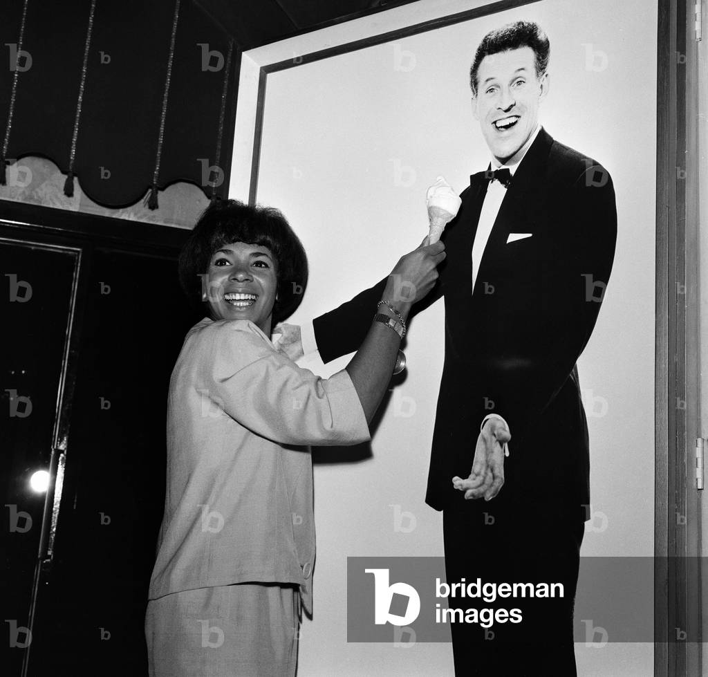 Shirley Bassey, May 1964