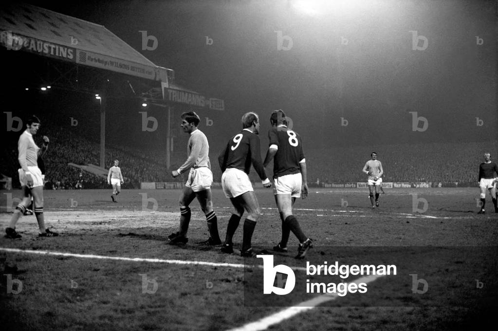 Sport. Football, League Cup Semi Final 1st leg Manchester City 2 v. Manchester United. Action from the match. December 1969 (photo)