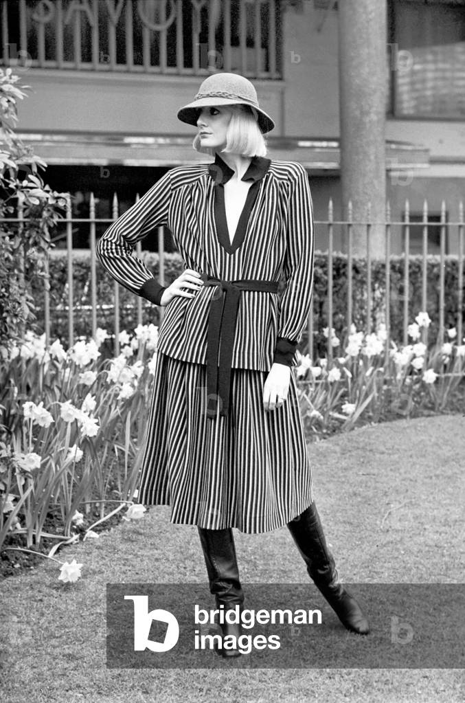 During the build up to London Fashion Week designers unveil their latest knitwear designs, April 1975 (b/w photo)
