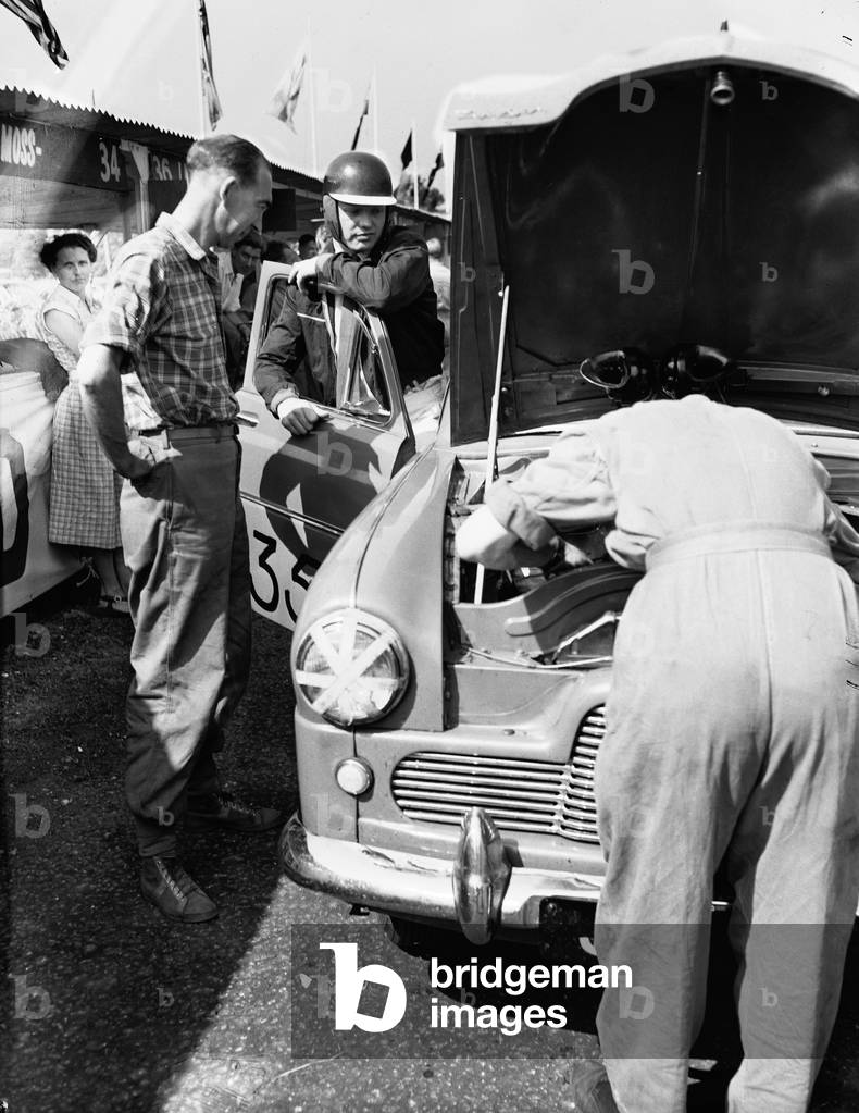 Daily Herald race meeting at Oulton Park. August 1955 (b/w photo)