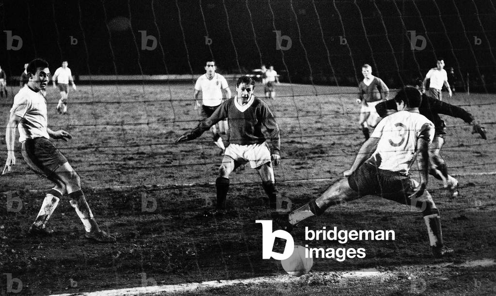 European Cup Winners Cup Quarter Final First Leg match at Ibrox. Glasgow Rangers 2 v Real Zaragoza 0Rangers Alec Willoughby scores a goal past goalkeeper. 1st March 1967 (photo)