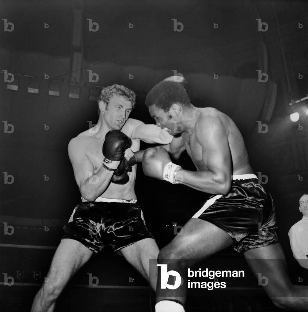 Joe Bugner v. Charley Polite at the Royal Albert Hall. December 1969 Z11627-007