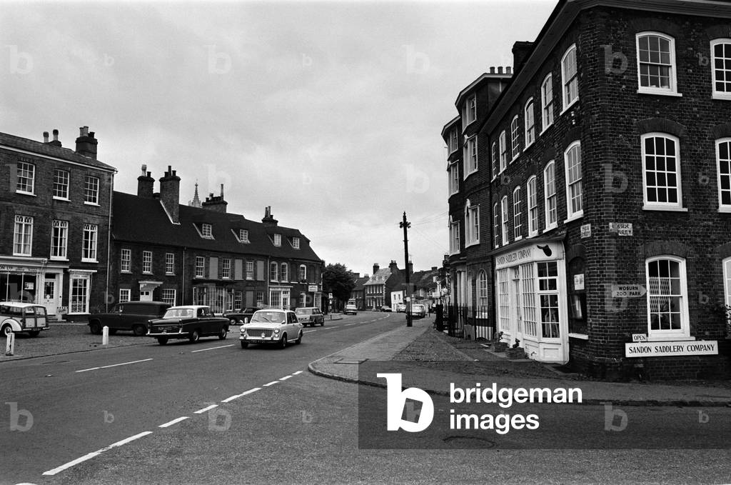 High Street, Woburn Village, Bedfordshire. 24th July 1968 (b/w photo)