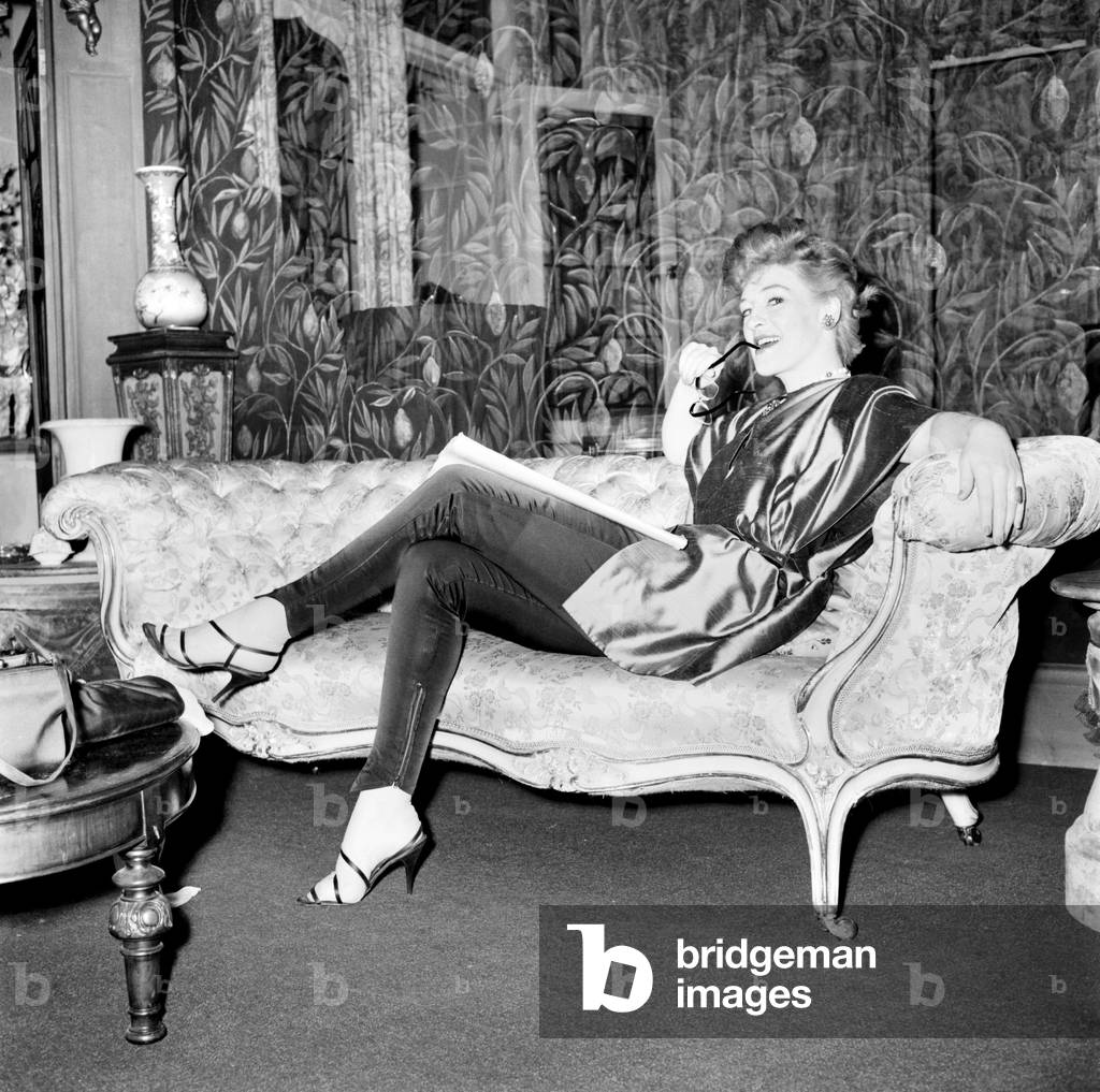 Showgirls exotic fashion changes. American actress Irene Dailey came from New York to star in the play 