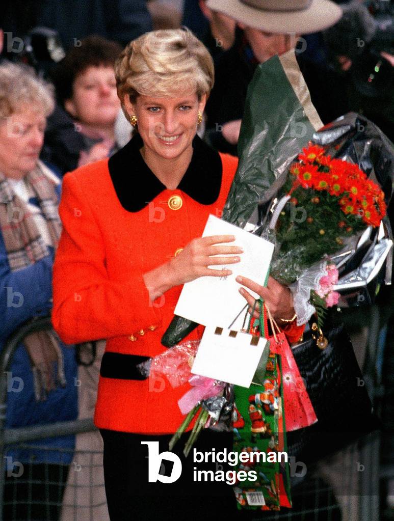 Princess Diana with her new hair style arriving at the 30th anniversary celebrations of the worldwide war on leprosy in London
December 1996