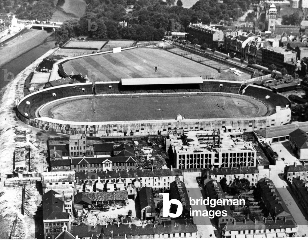 Aerial shot of the area later demolished, and where Thomson House was built, c.1930 (b/w photo)