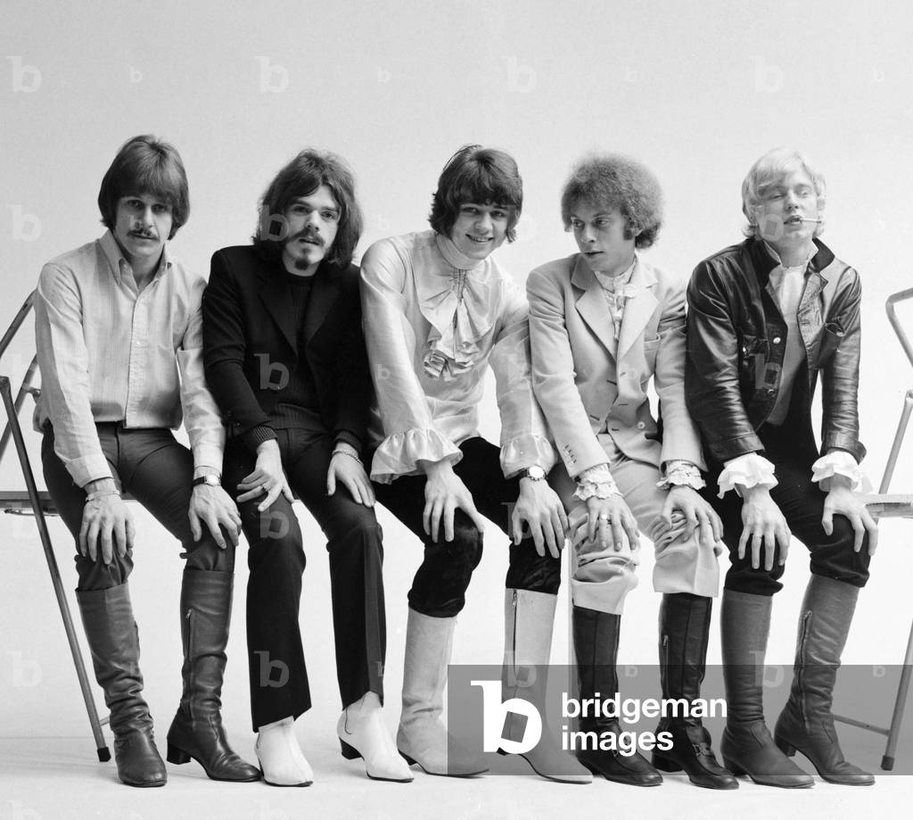 Pop Group ' The Move ' posing for a fashion shoot. 1st December 1967 (b/w photo)