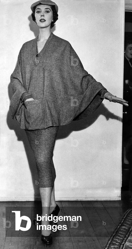 Clothing: Coats: Spring fashions Charles Creed - 1954, 