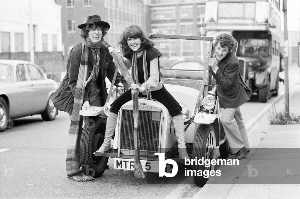 Doctor Who, actor Tom Baker - the 4th Doctor - pictured with assistants Sarah Jane Smith played by actress Elisabeth Sladen & John Andrews played by Ian Marter 9th December 1974 (b/w photo)