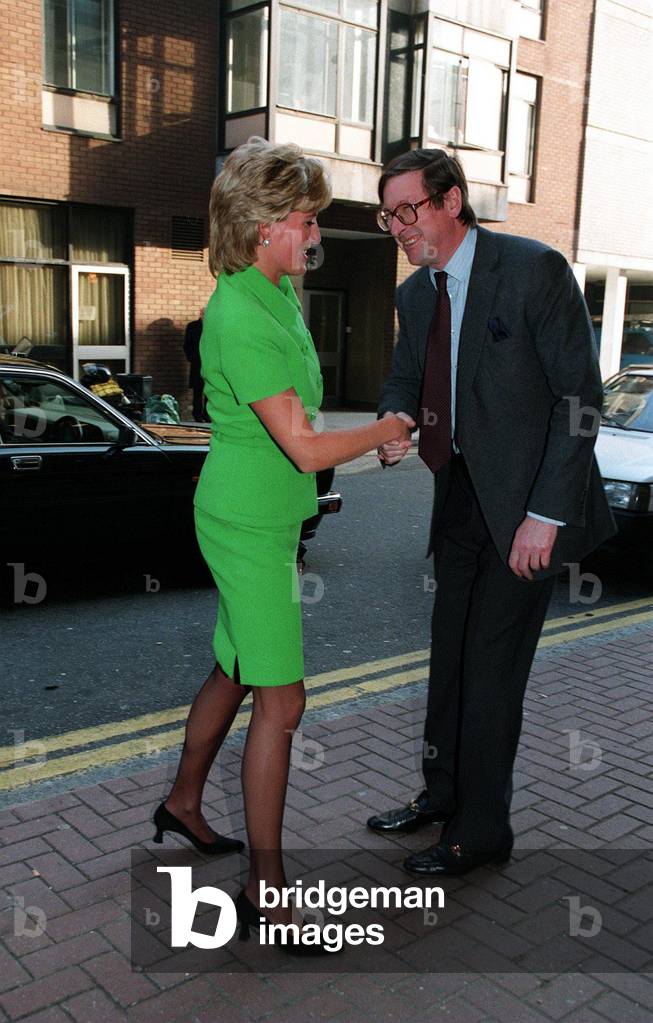 Princess Diana arrives at The Evening Standard Newspaper Headquarters, January 1996 (b/w photo)