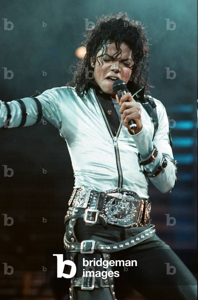 Michael Jackson in concert at Wembley, 15th July 1988 (photo)