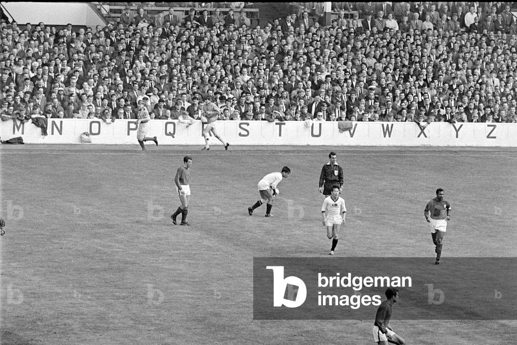 World Cup North Korea versus Portugal 24th July 1966 Owens and MealeyW7084 23 (photo)