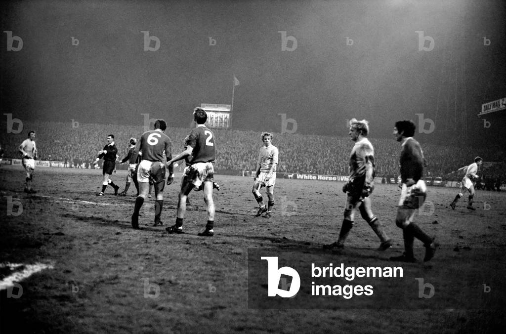 Sport. Football, League Cup Semi Final 1st leg Manchester City 2 v. Manchester United. Action from the match. December 1969 (photo)