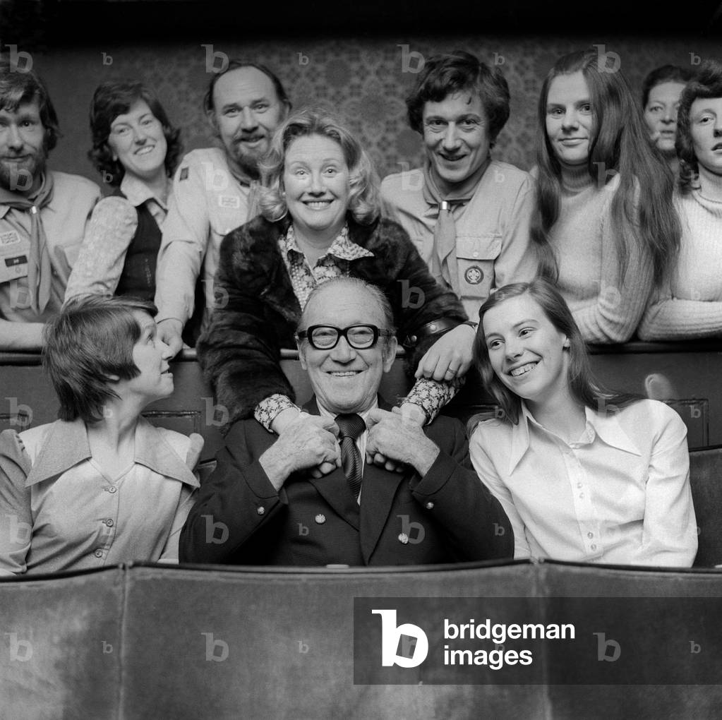 Arthur Askey on 17th April 1975, with actress Liz Larner