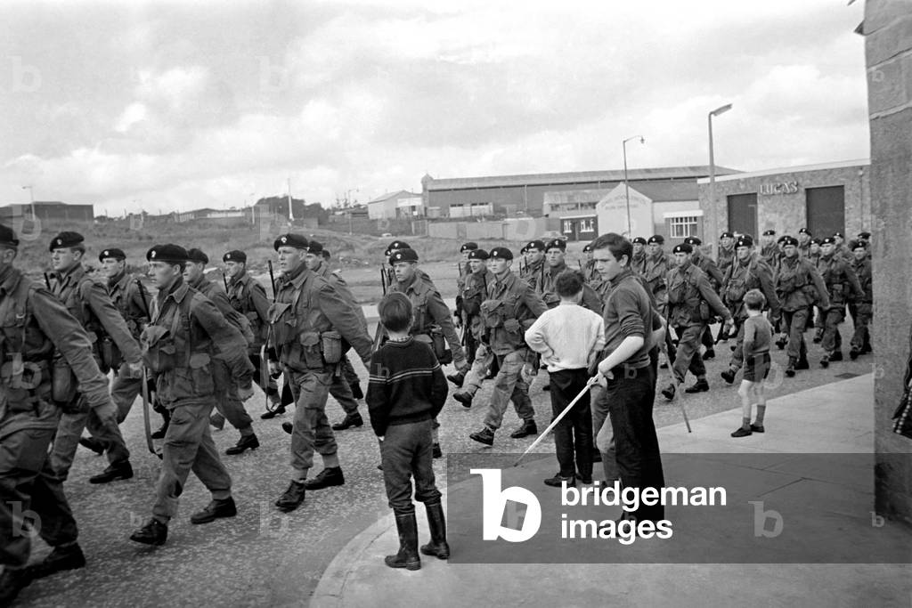 More troops from the Grenadier guards seen here arriving at the docks and marching in to Londonderry, Northern Ireland.