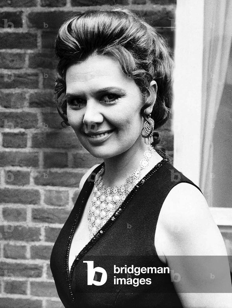 Sandra Gough Actress who stars in Coronation Street At the Pye Radio and Television Trade Show in 1970 held at the Europa Hotel where a luncheon was given for the ladies of television 24/08/1970 (b/w photo)